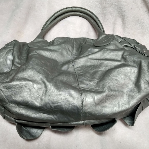 Metallic silver handbag - Picture 3 of 3